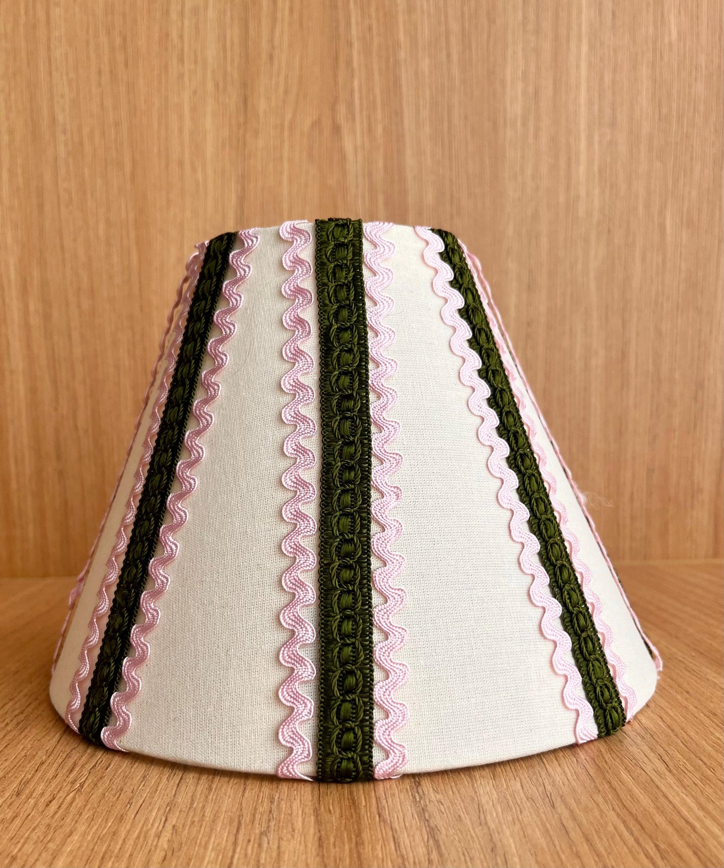 Cúpula Betina Verde e Lilás