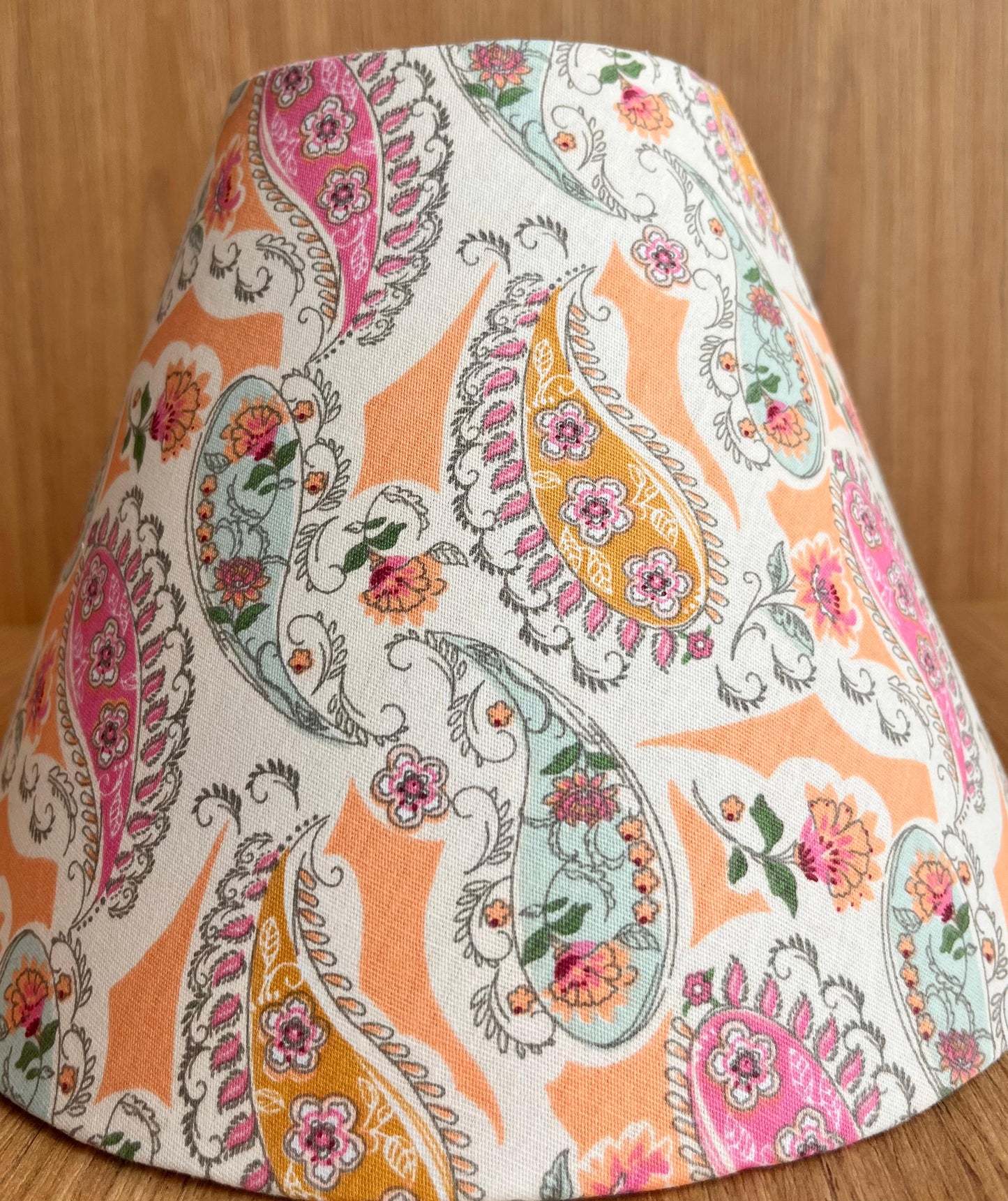 Cúpula Paisley Colorido